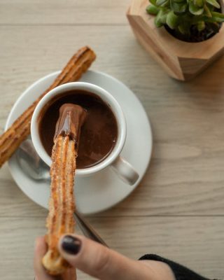 Turron churros con chocolate